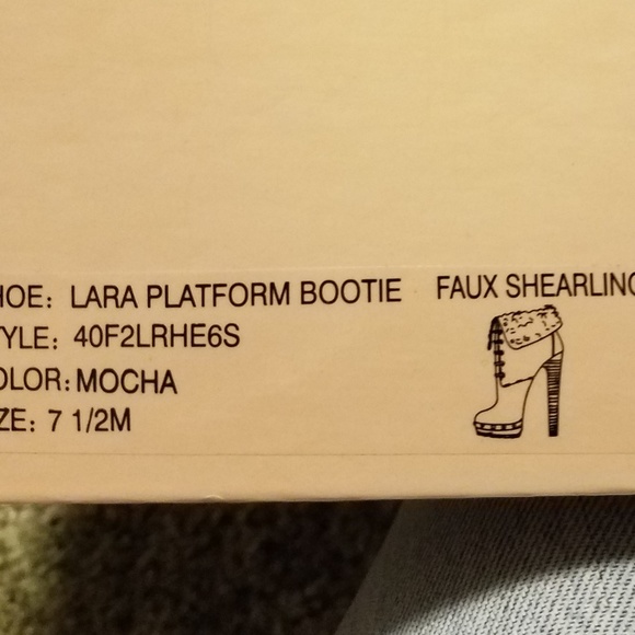 Michael Kors platform booties - Picture 2 of 3